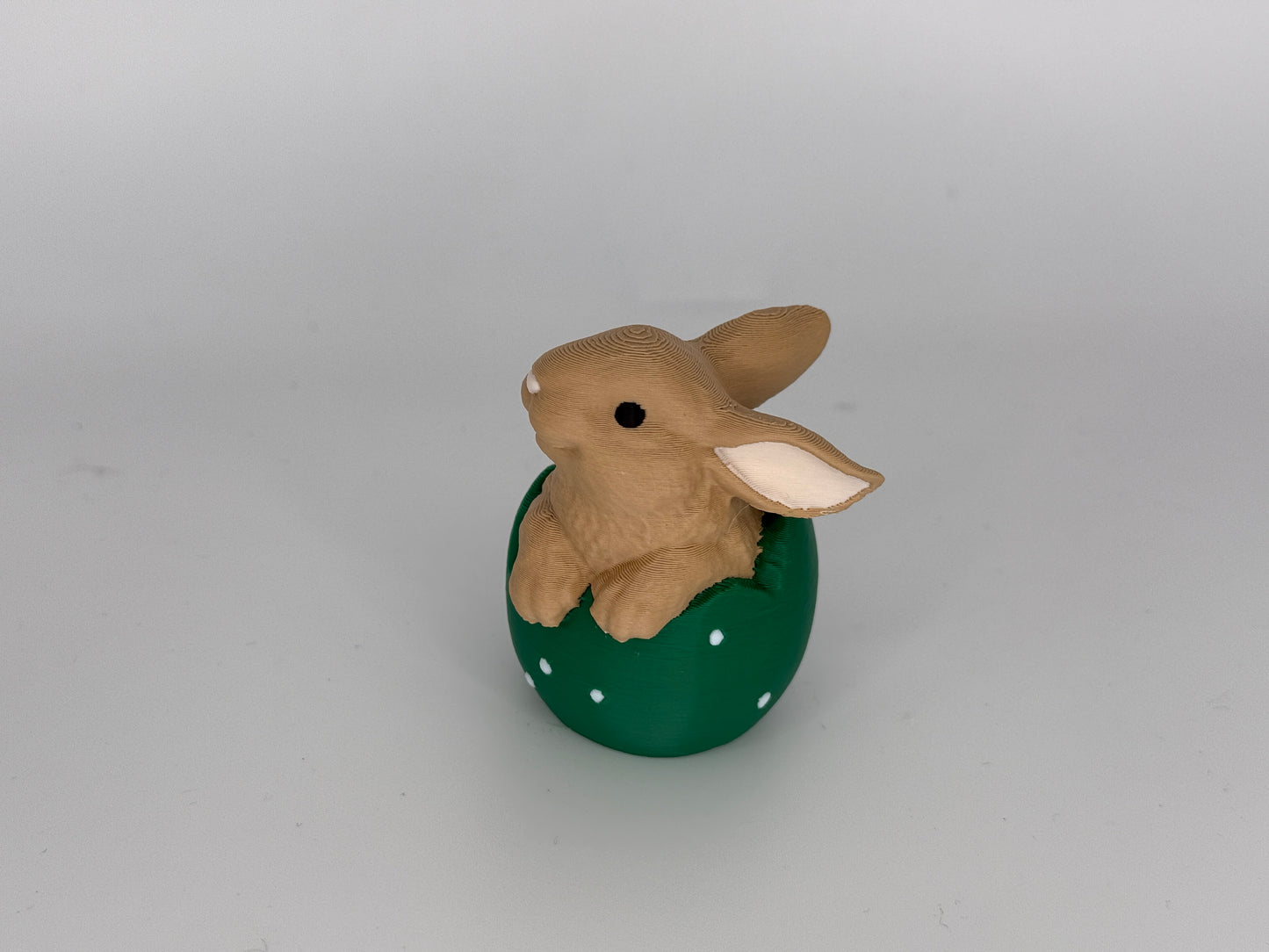 Hase in Osterei